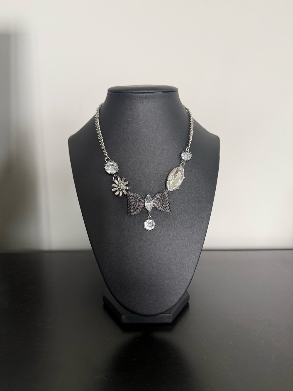 Betsey Johnson | Vintage Mesh Bow Crystal Necklace